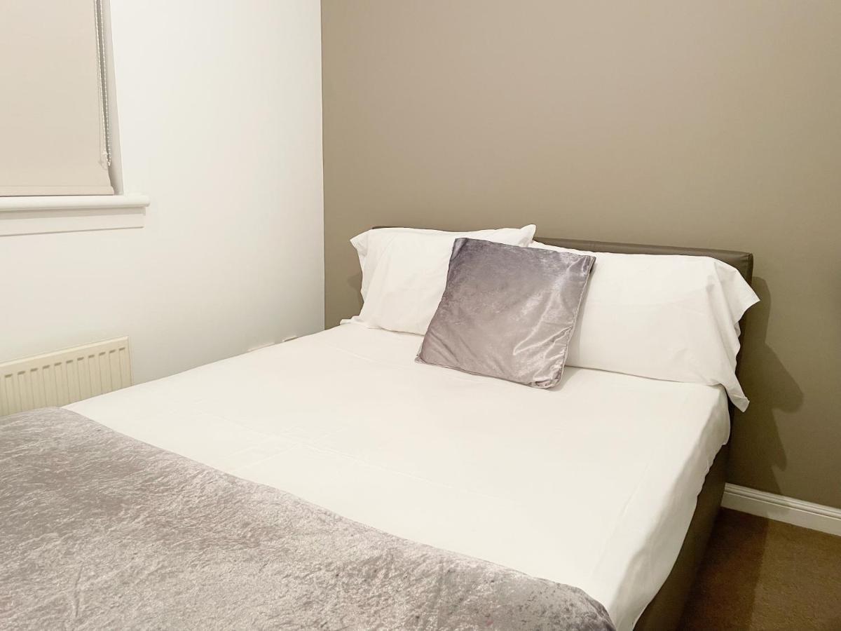 فيلا Cozy Nights Svp Detached House غلاسغو المظهر الخارجي الصورة